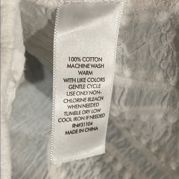 New Directions white Embroidered sheer top - Picture 4 of 4